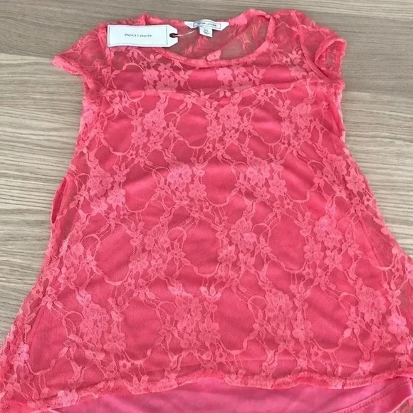 🆕Adam Levine Lightweight Coral Lace Blouse XS 🆕 - Picture 1 of 5